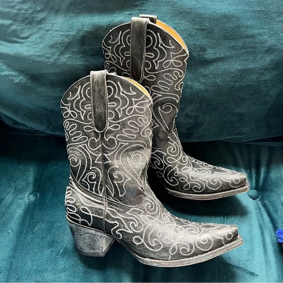 Old Gringo Shoes - OLD GRINGO BLACK SILVER METALLIC STITCHING DESIGN COWBOY BOOTS SIZE 9 EUC